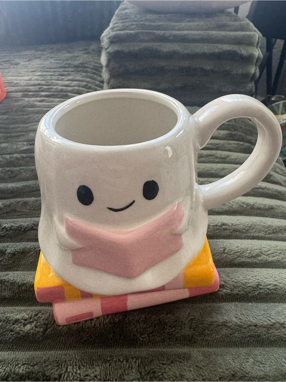 10 Strawberry Street charming ceramic
